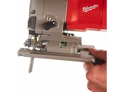 Лобзик со скобовидной рукояткой JSPE 135 TX Milwaukee 4933381230 Лобзик со скобовидной рукояткой JSPE 135 TX Milwaukee 4933381230