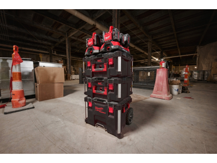 Зарядное устройство M18 PC6 Milwaukee 4932480162