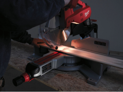 Торцовочная пила с двойным углом наклона MS 304 DB Milwaukee 4933471052