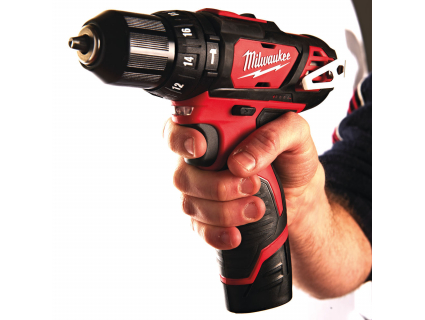 Шуруповерт ударный аккумуляторный M12 BPD-402С Milwaukee 4933441935