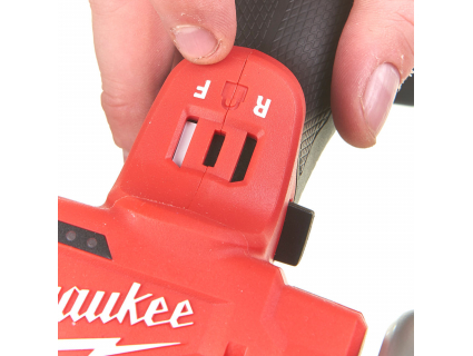 Угловая шлифмашина аккумуляторная M12 FCOT-422X FUEL Milwaukee 4933464619