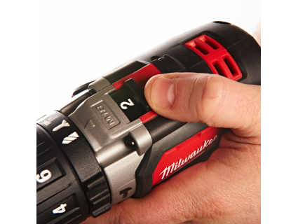 Шуруповерт ударный аккумуляторный M18 BPD-0 Milwaukee 4933443500