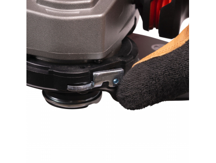 Угловая шлифмашина аккумуляторная M18 ONEFLAG230XPDB-121C FORGE Milwaukee 4933478783
